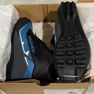 Salomon Escape Cross Country Ski Boot Size US 7.5